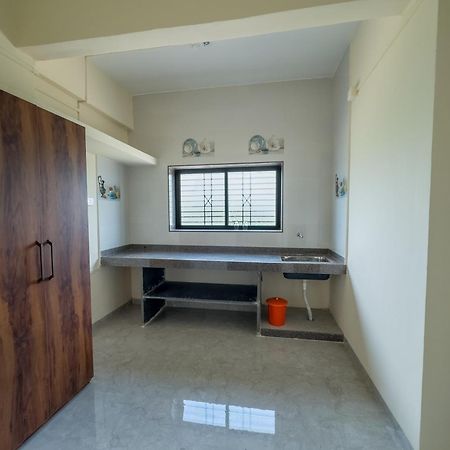 Punekar Bhavan Akalkot エクステリア 写真